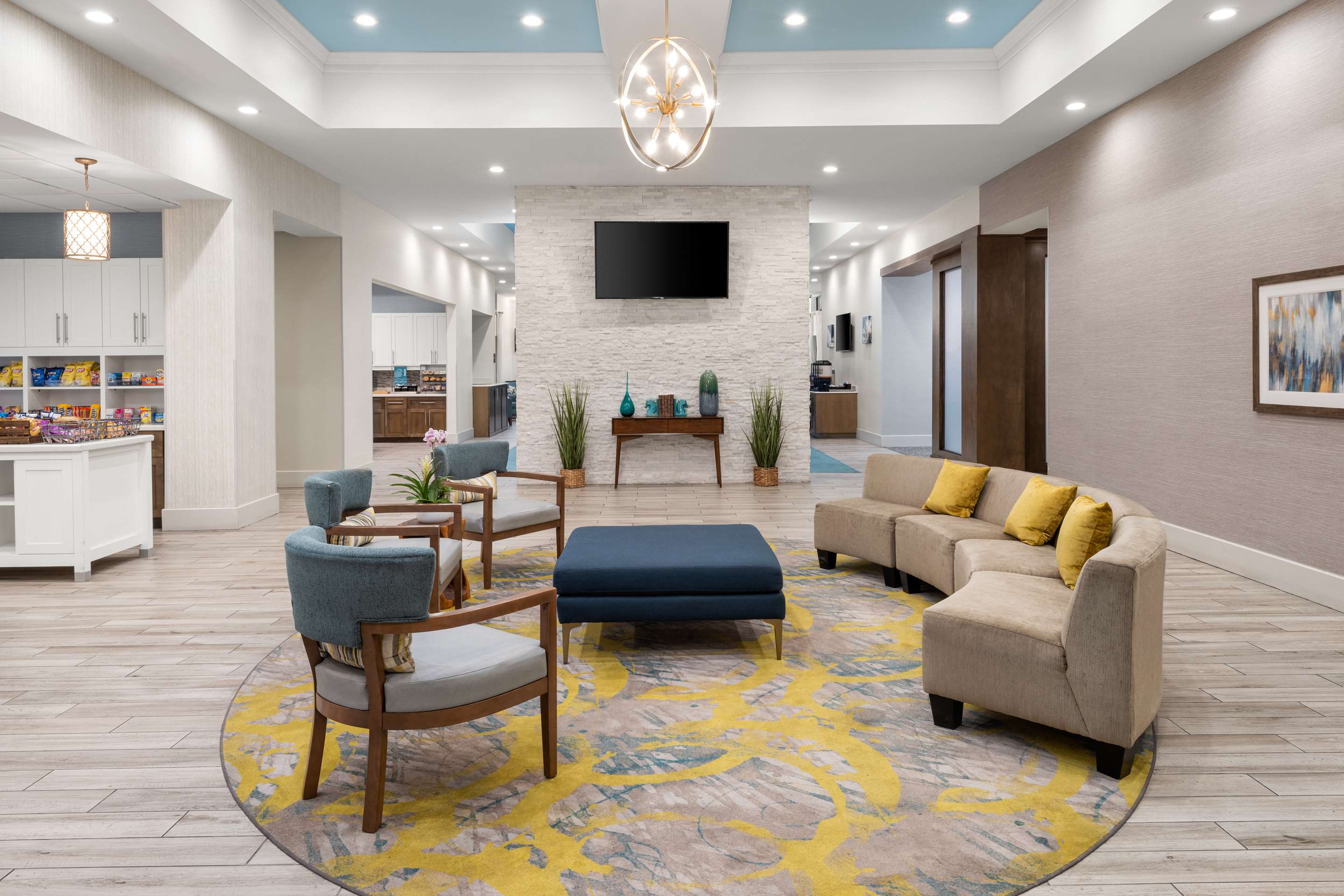 Lobby | Homewood Suites by Hilton San Marcos