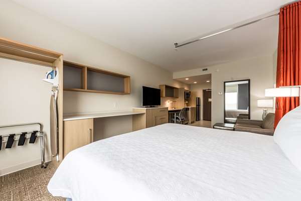  - Home2 Suites by Hilton Northlake - I-35, Exit 70