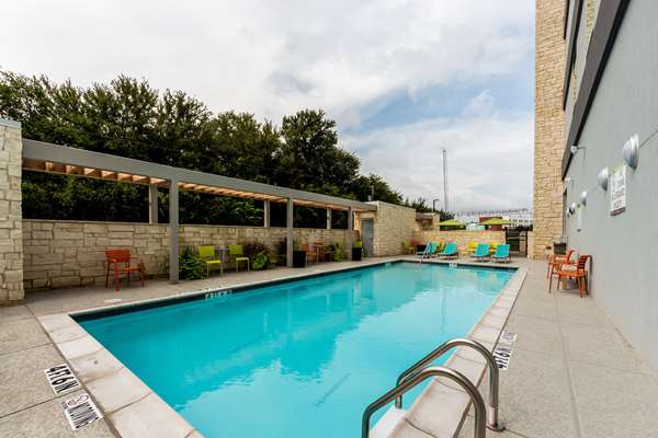 Pool - Home2 Suites by Hilton Northlake - I-35, Exit 70