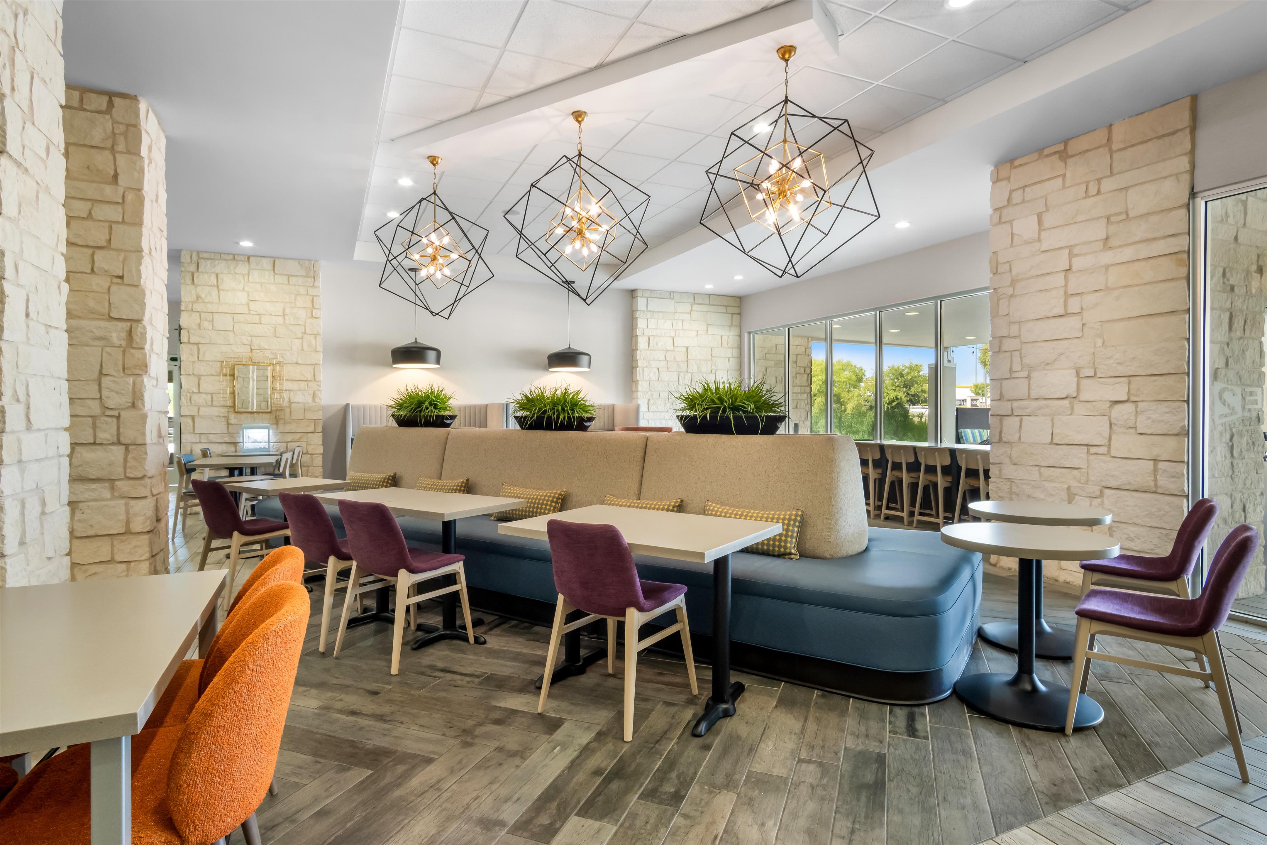 Lobby | Home2 Suites by Hilton Fort Worth Northlake