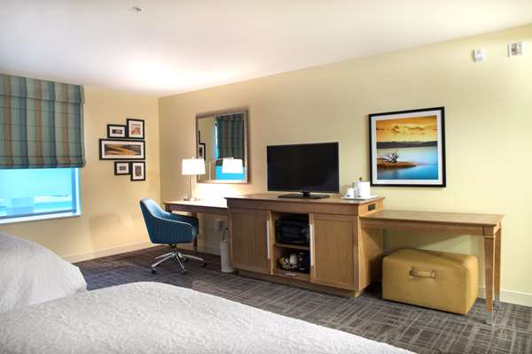  - Hampton Inn & Suites Big Rapids
