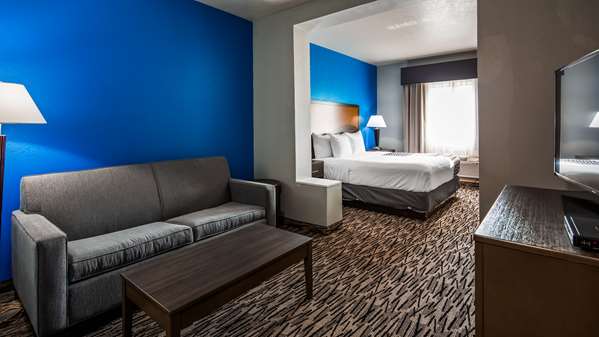 Suite - Best Western Atoka Inn Lancaster & Suites