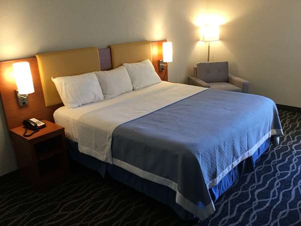  - Days Inn Springdale - I-275, Exit 41