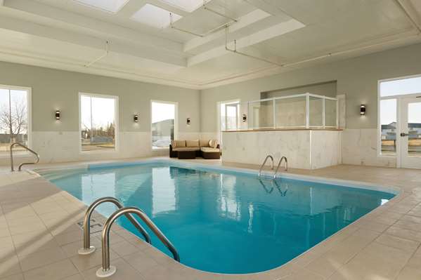 Pool - Days Inn & Suites Brooks