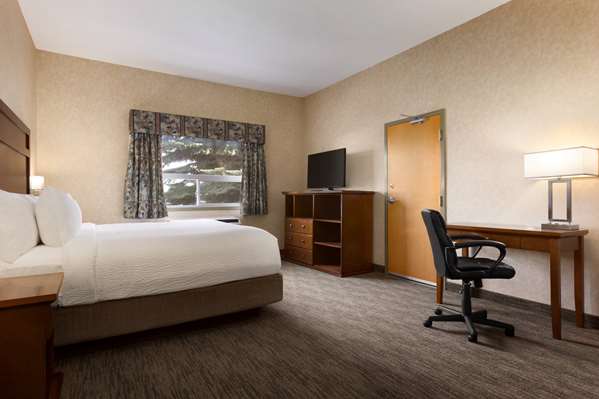  - Days Inn & Suites Brooks