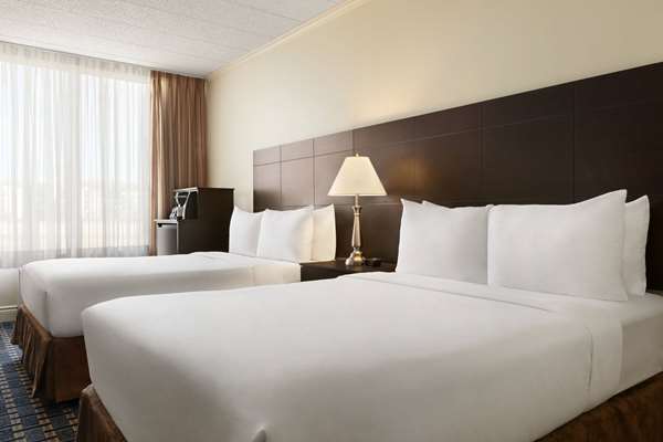  - Travelodge Hotel & Convention Centre Ste Foy