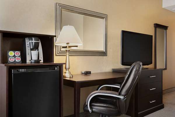  - Travelodge Hotel & Convention Centre Ste Foy