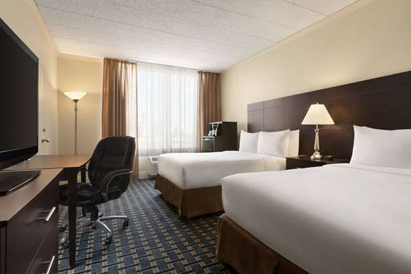  - Travelodge Hotel & Convention Centre Ste Foy