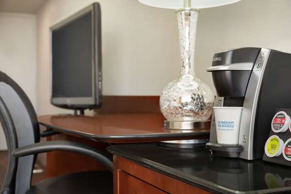  - Travelodge Hotel & Convention Centre Ste Foy