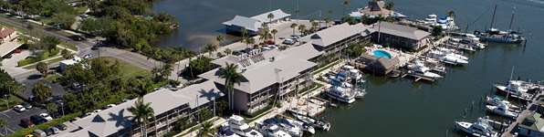 Exterior view - Cove Inn on Naples Bay