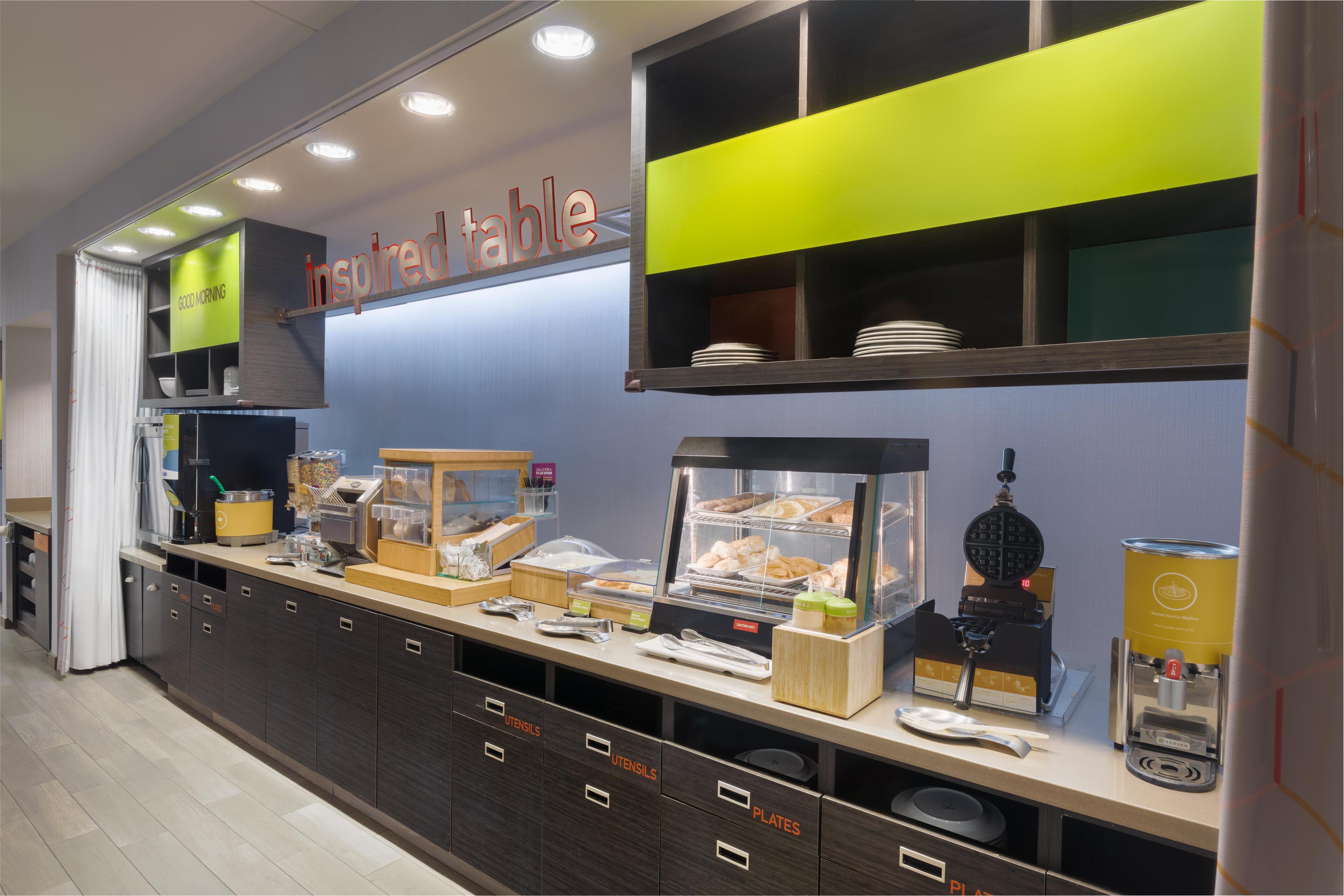 Breakfast Area | Home2 Suites by Hilton Opelika-Auburn, AL