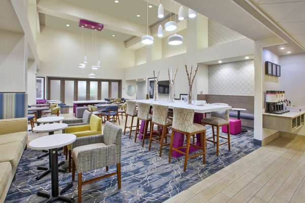  - Hampton Inn & Suites Oakwood Village