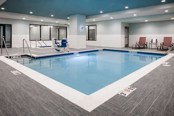 Pool - Hilton Garden Inn Downtown Iowa City