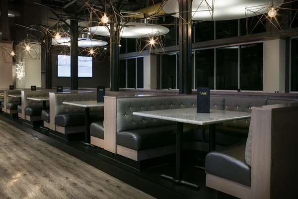 Bar - Hilton Garden Inn Downtown Iowa City