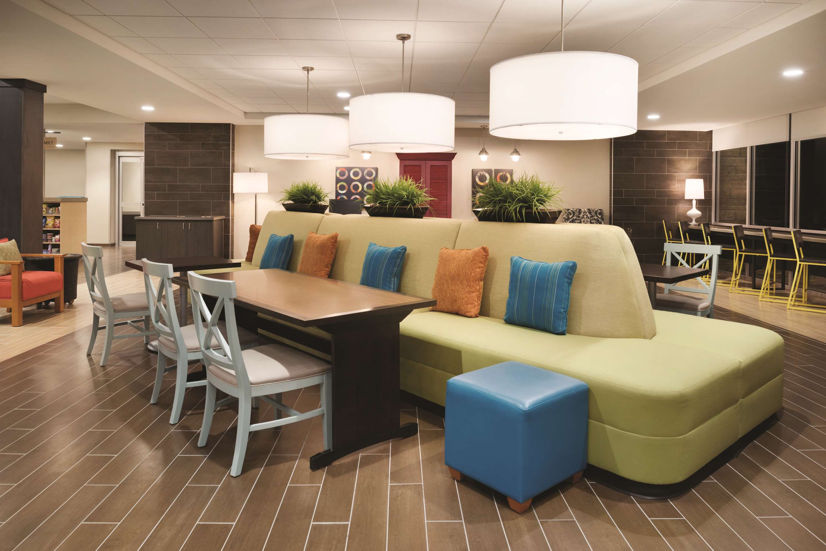 Lobby | Home2 Suites Iowa City Coralville