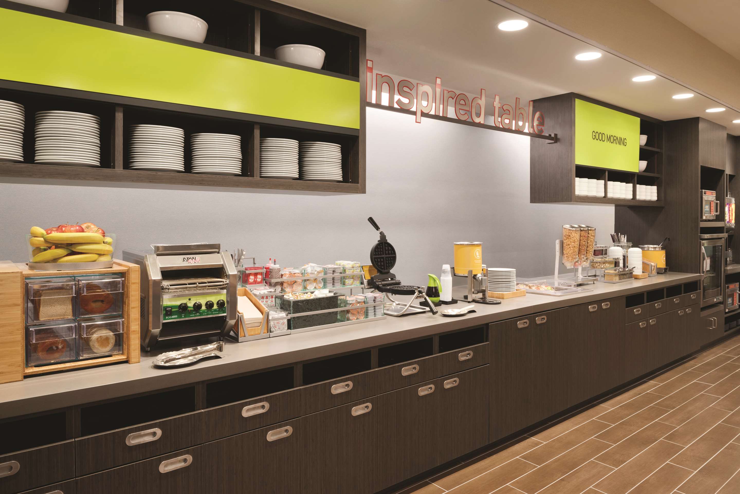 Restaurant | Home2 Suites Iowa City Coralville