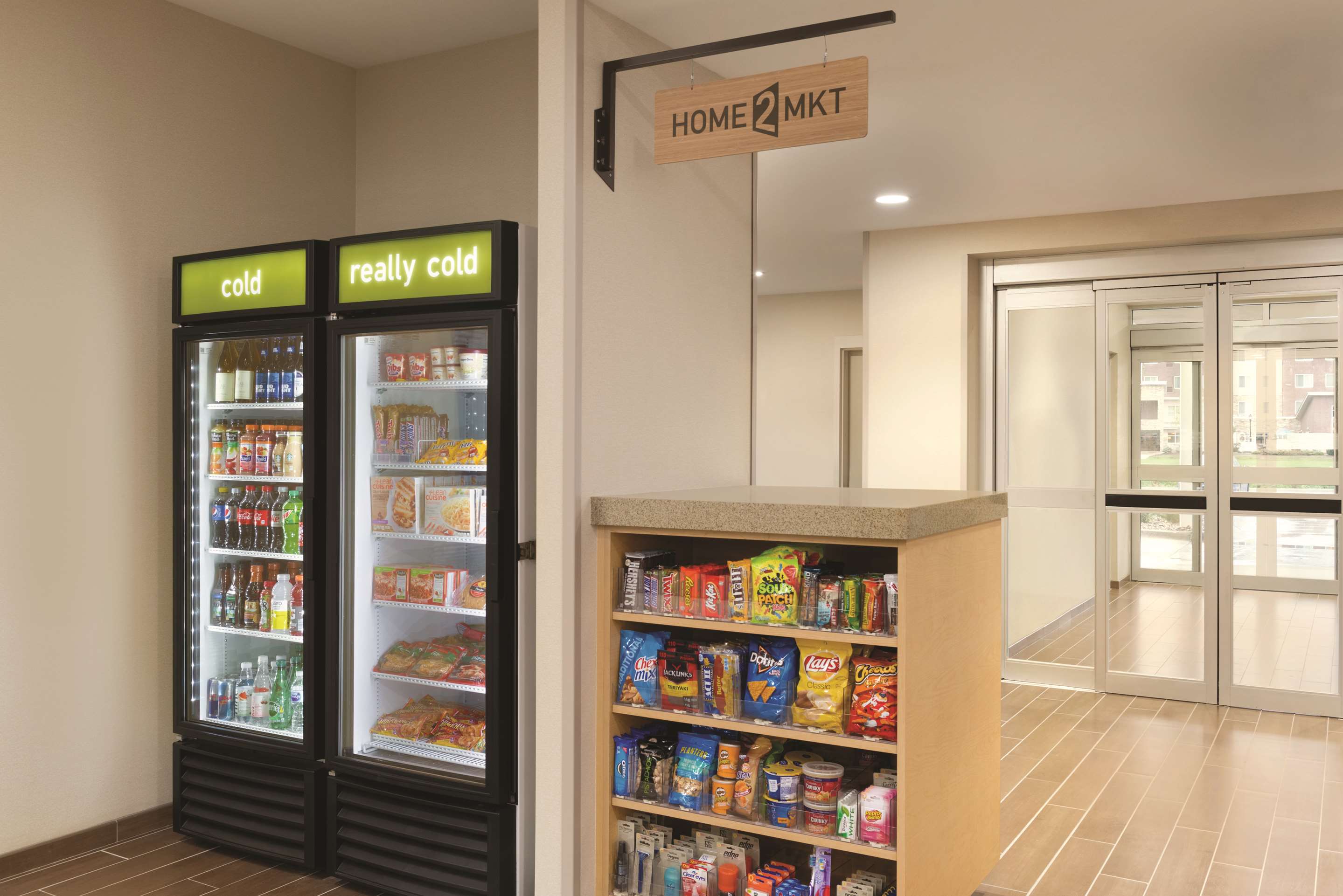 Restaurant | Home2 Suites Iowa City Coralville