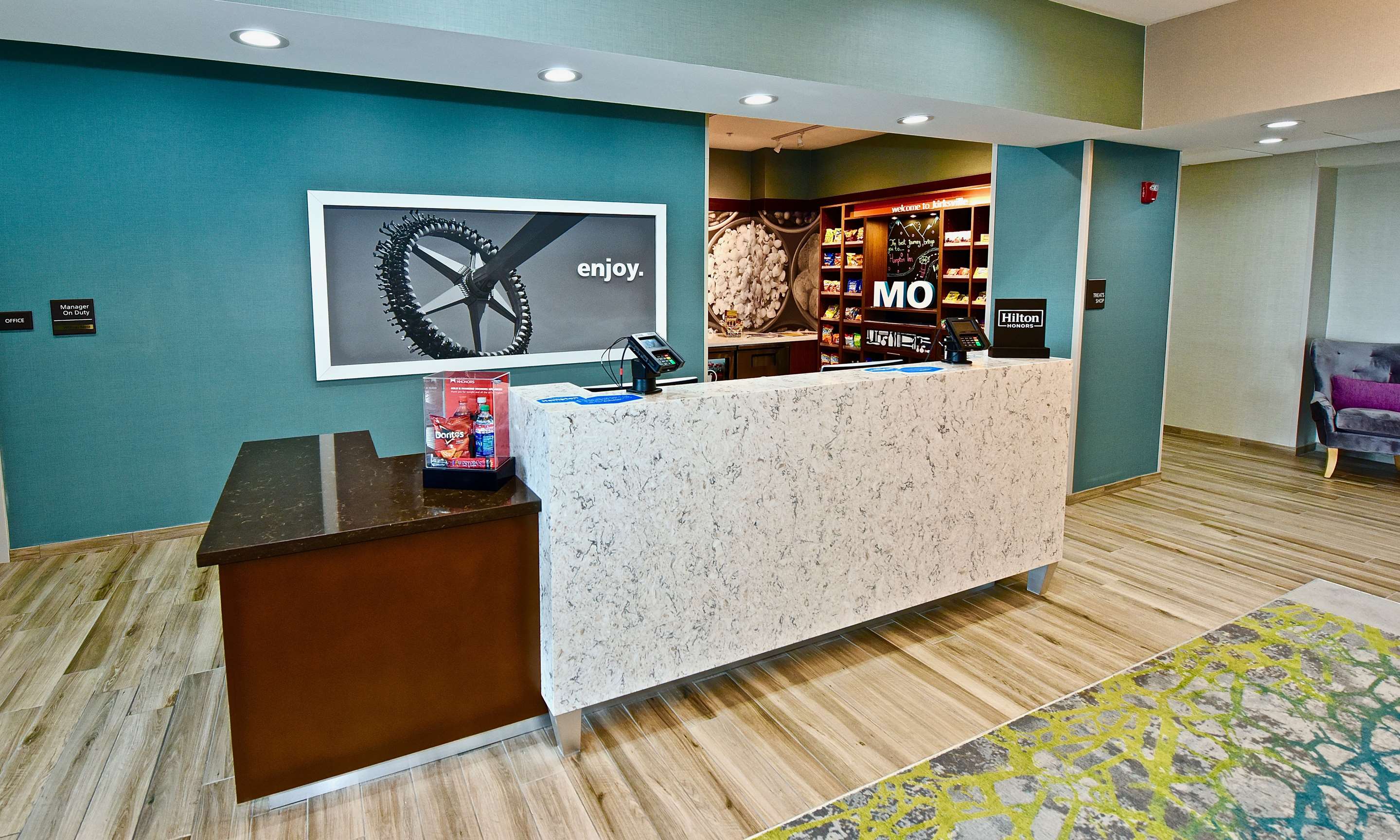 Lobby | Hampton Inn Kirksville