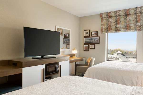  - Hampton Inn & Suites Holladay