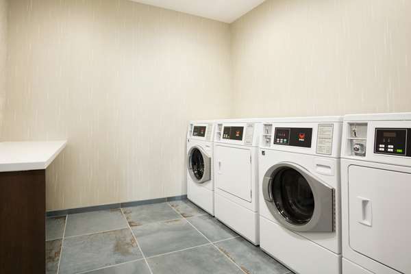  - Hampton Inn & Suites Holladay