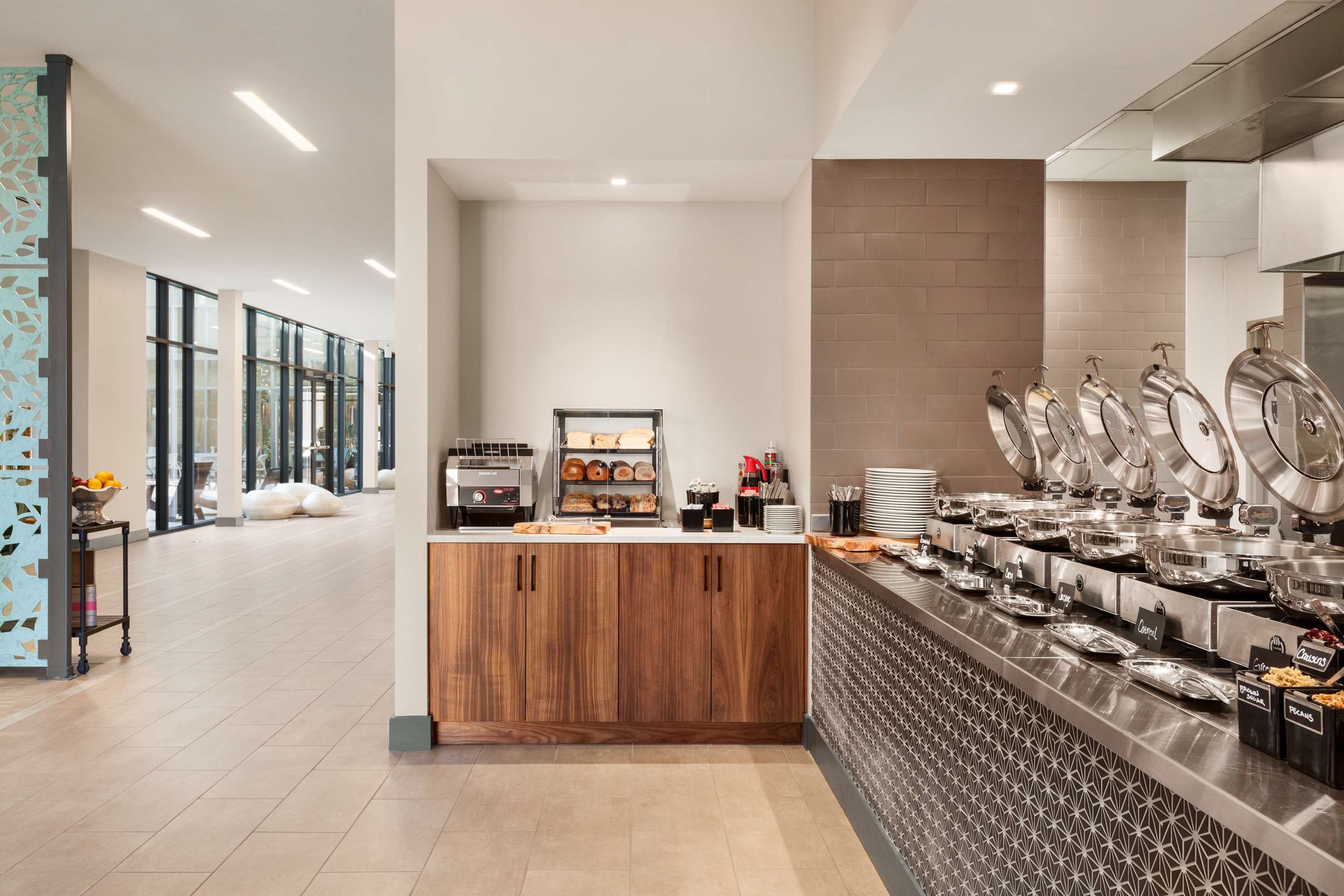Breakfast Area | Hilton Garden Inn Boulder