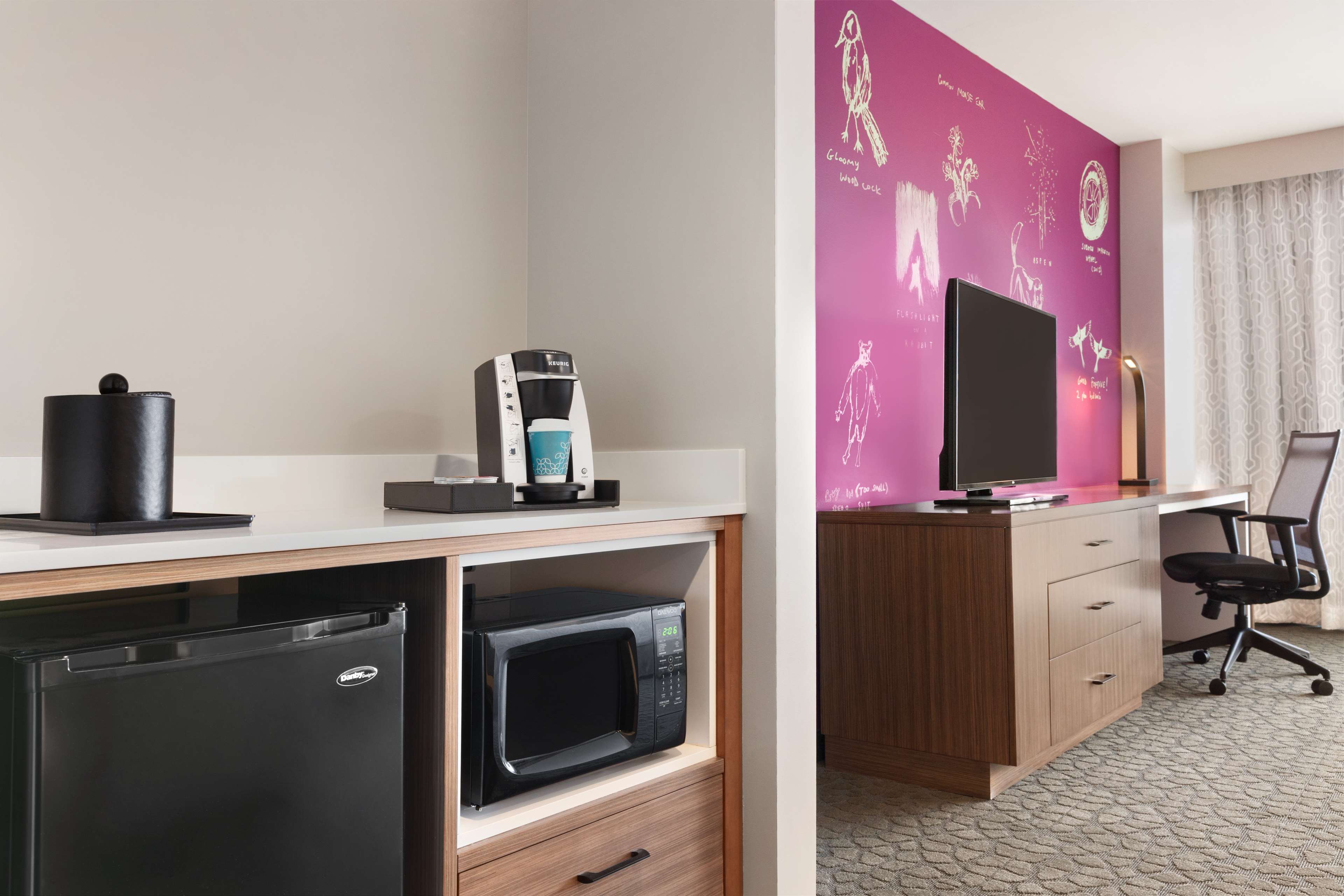 HILTON GARDEN INN BOULDER CO Room Type - 1 KING HEARING ACCESSIBLE
