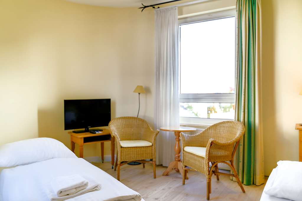 HOTEL LEIPZIG CITY NORD BY CAMPANIL-guestroom-Guest Room,On-Site.jpg