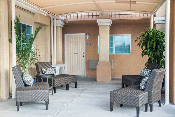  - Days Inn El Centro