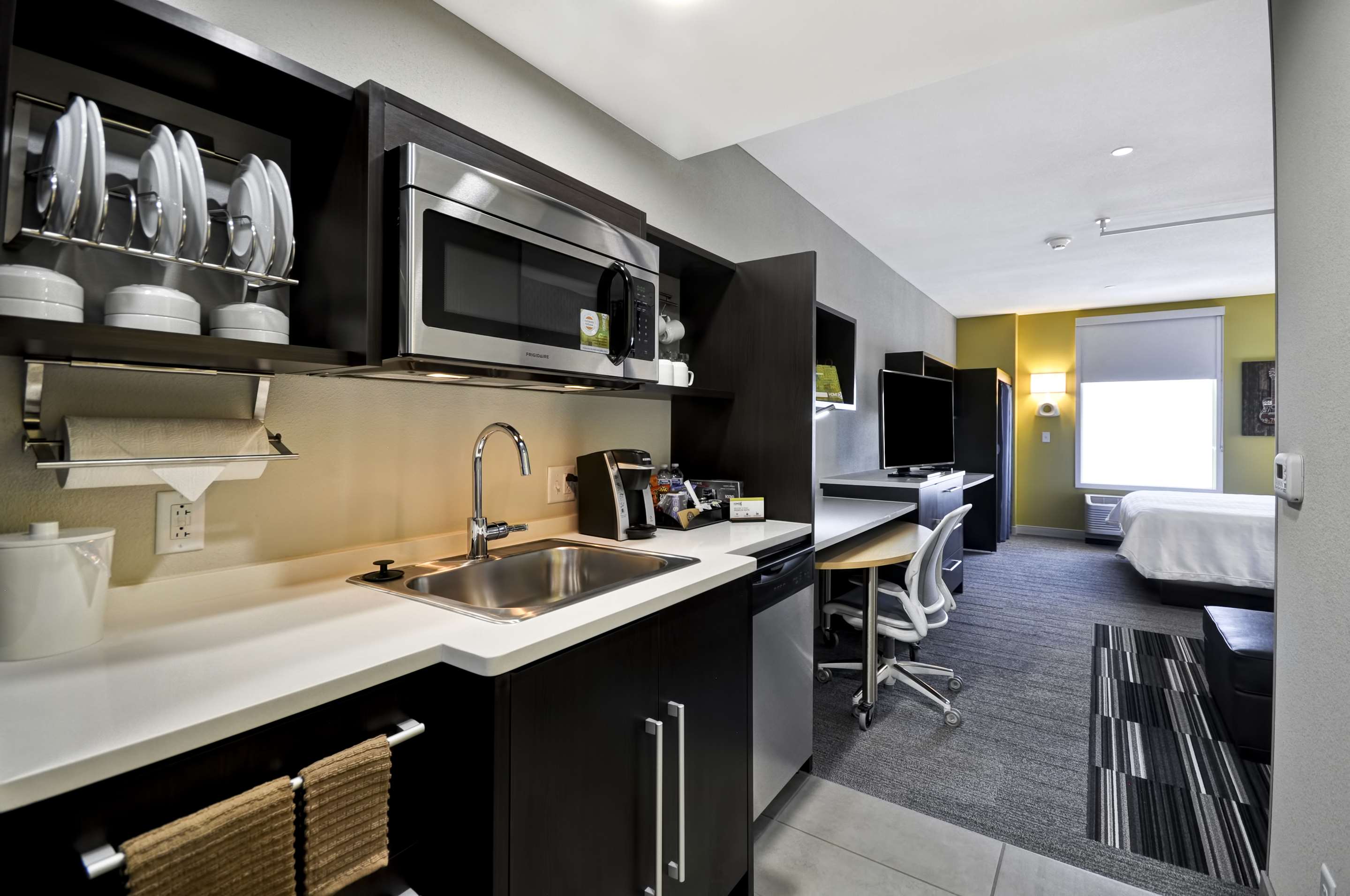 Guest room