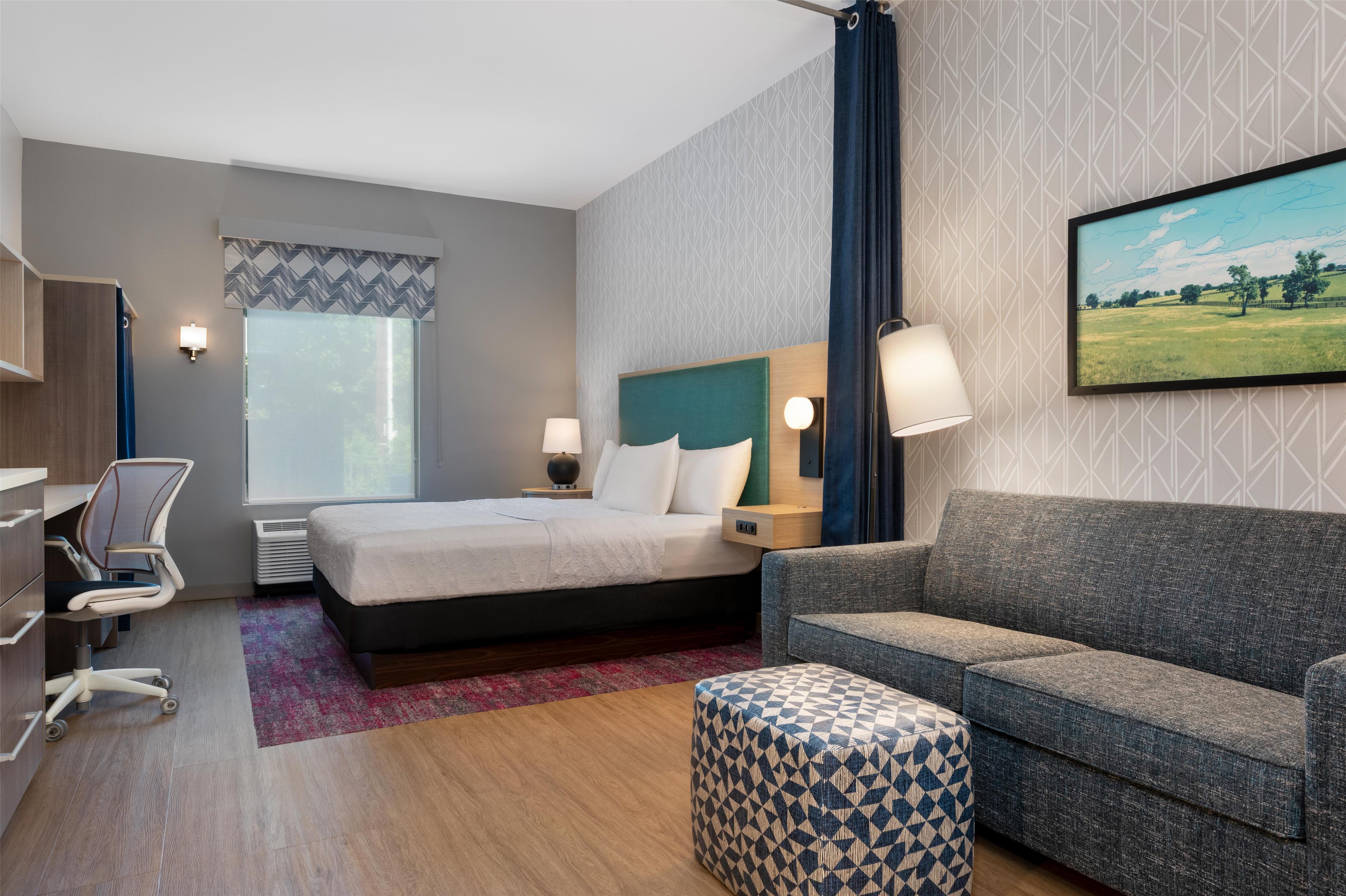 Guest room