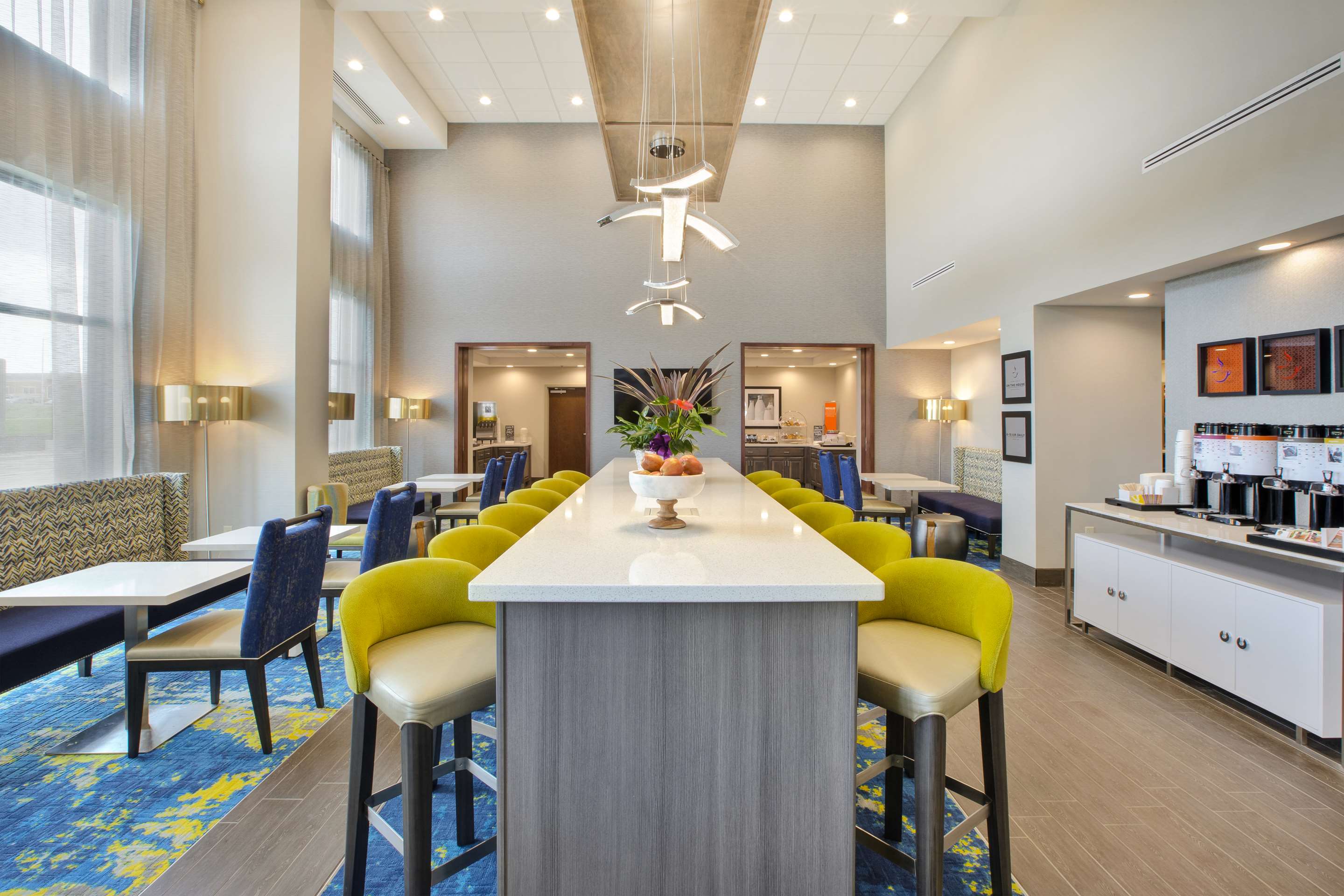 Lobby | Hampton Inn & Suites Southwest/Sioux Falls