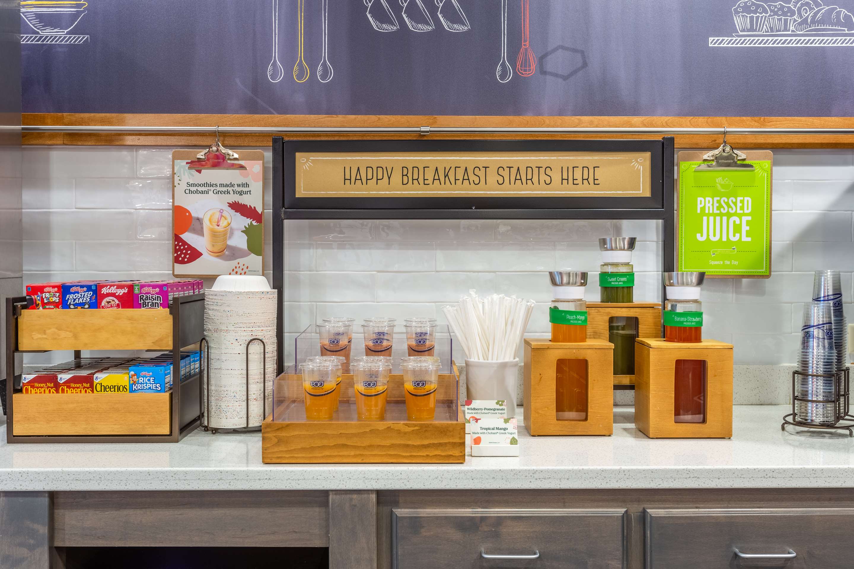 Breakfast Area | Hampton Inn & Suites Southwest/Sioux Falls