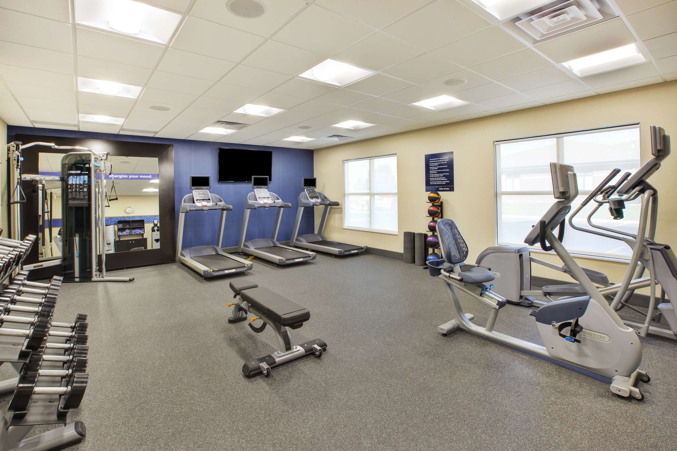 Health club fitness center gym | Hampton Inn & Suites Southwest/Sioux Falls