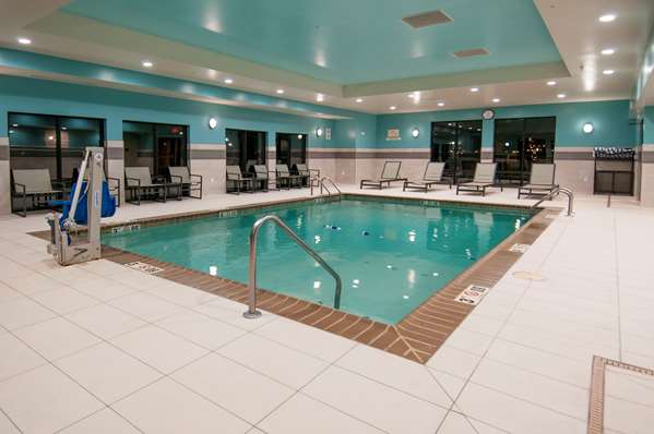 Pool - Hampton Inn & Suites Ridgeland - I-55, Exit 105B
