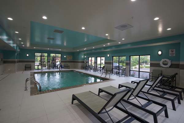 Pool - Hampton Inn & Suites Ridgeland - I-55, Exit 105B