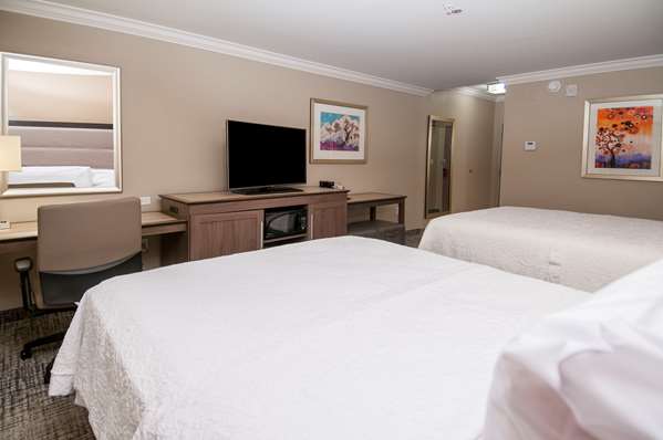 - Hampton Inn & Suites Ridgeland - I-55, Exit 105B