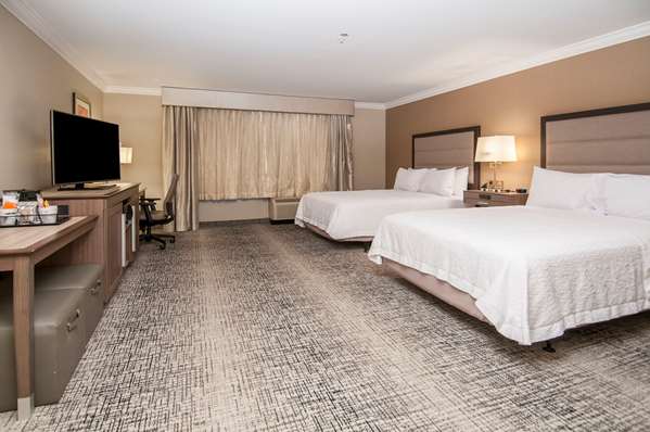  - Hampton Inn & Suites Ridgeland - I-55, Exit 105B