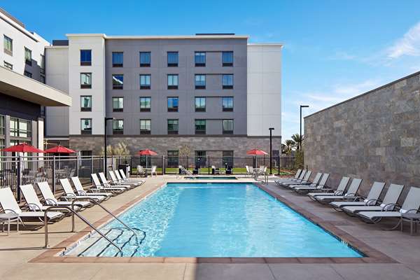 Pool - Homewood Suites by Hilton Airport Long Beach
