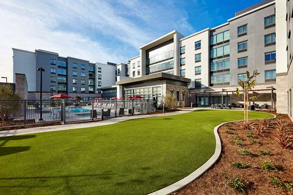 Exterior view - Homewood Suites by Hilton Airport Long Beach