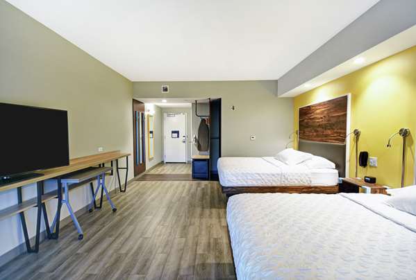  - Tru by Hilton Hotel Airport South Portland