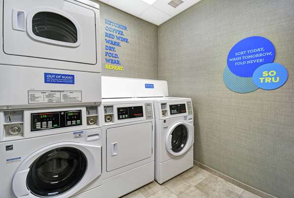  - Tru by Hilton Hotel Airport South Portland