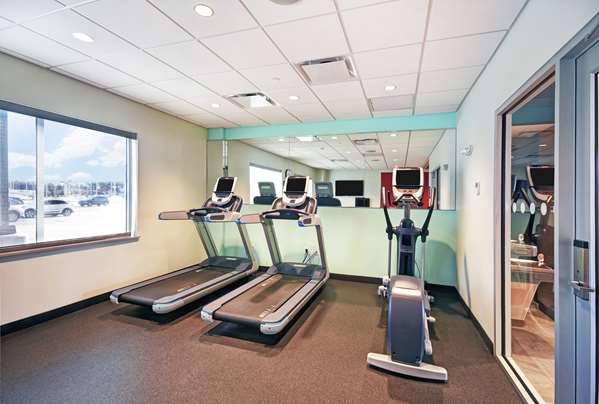 Fitness/ Exercise Room - Tru by Hilton Hotel Airport South Portland
