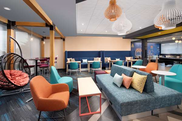  - Tru by Hilton Hotel Tallahassee