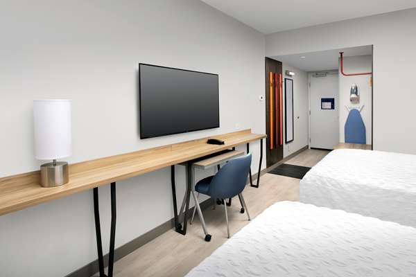  - Tru by Hilton Hotel Tallahassee