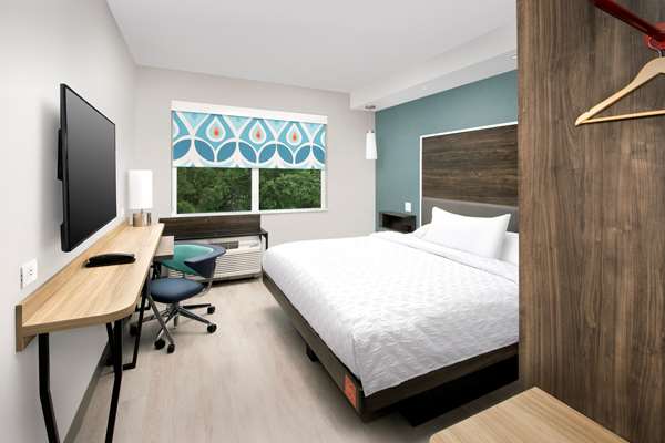  - Tru by Hilton Hotel Tallahassee