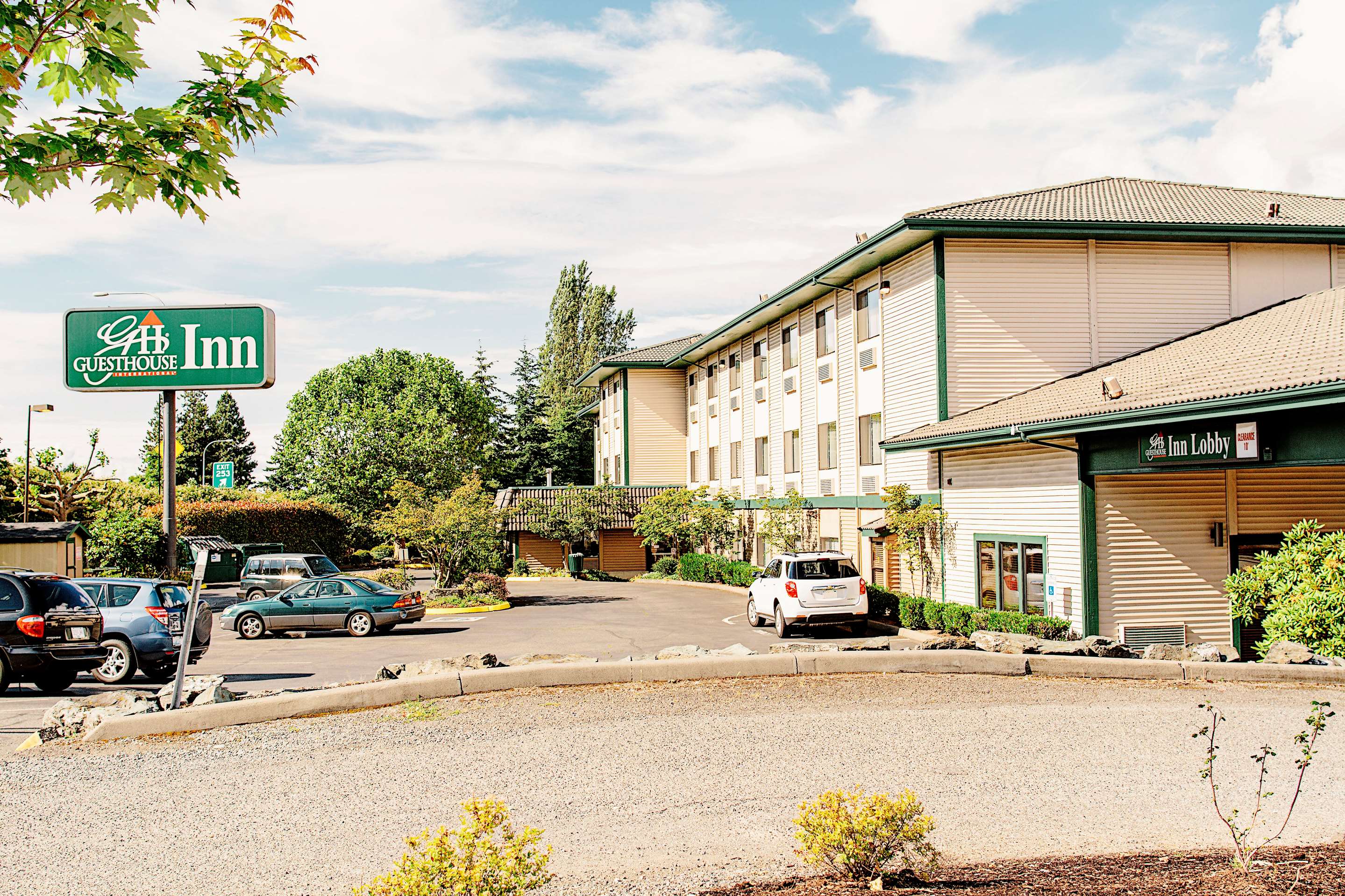 Front Exterior | GuestHouse Bellingham
