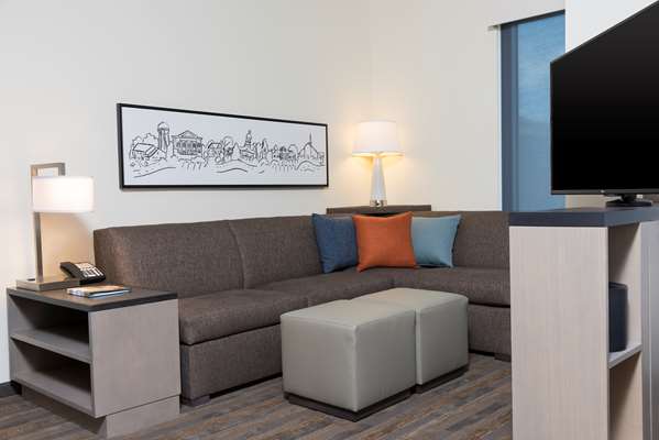 Suite - Hyatt House Hotel Downtown Austin - I-35, Exit 234B