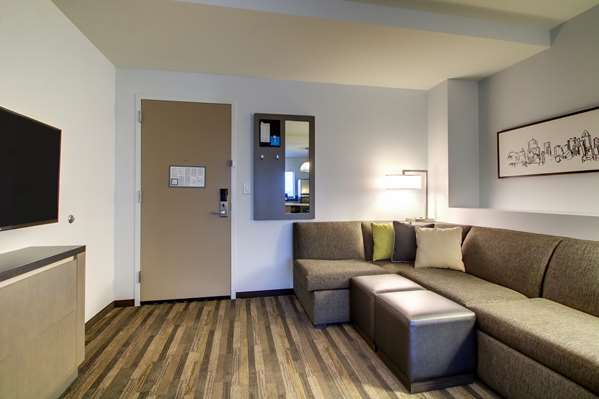 Suite - Hyatt House Hotel Evanston