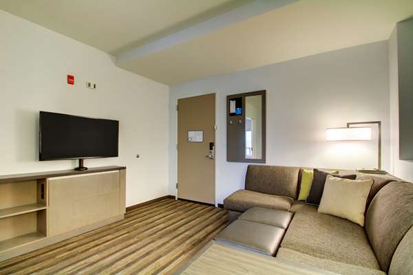 Suite - Hyatt House Hotel Evanston
