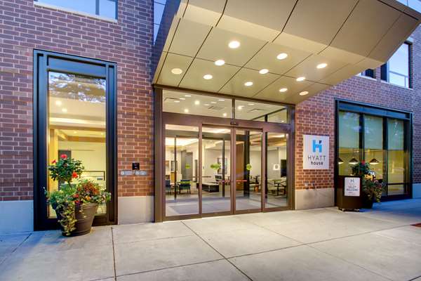 Exterior view - Hyatt House Hotel Evanston